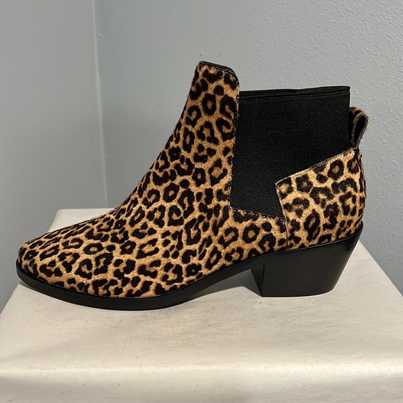 New Cole Haan Gia Calf Hair Leopard Grandseries Chelsea Booties Women's - Picture 11 of 13